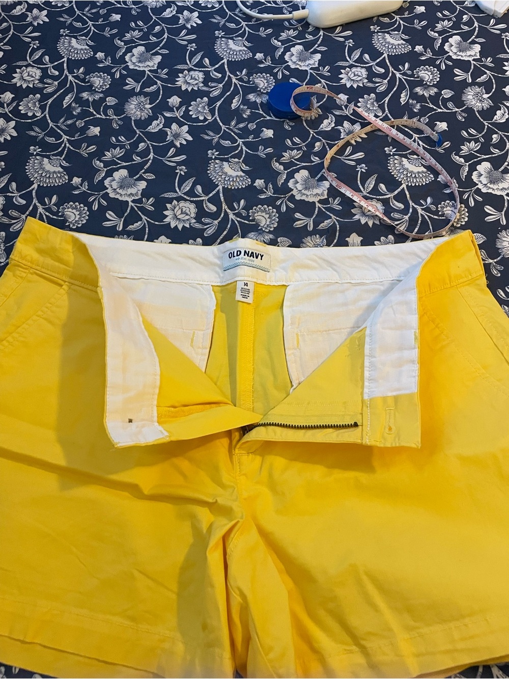 Old Navy Yellow Women's Casual Shorts